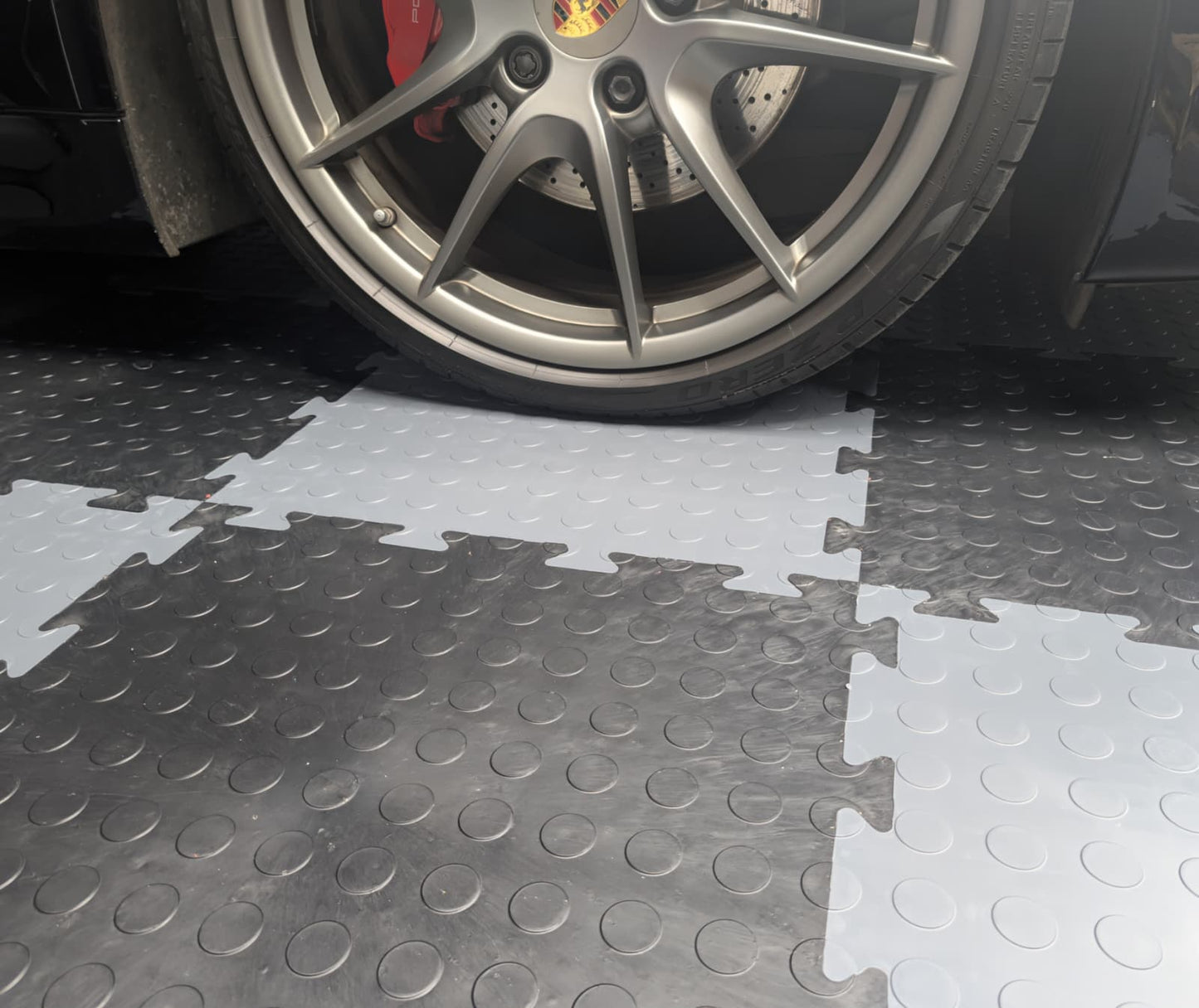 Heavy-Duty PVC Black Penny Pattern Interlocking Garage & Workshop Floor Tiles Oil & Chemical Resistant (495x495x12mm)